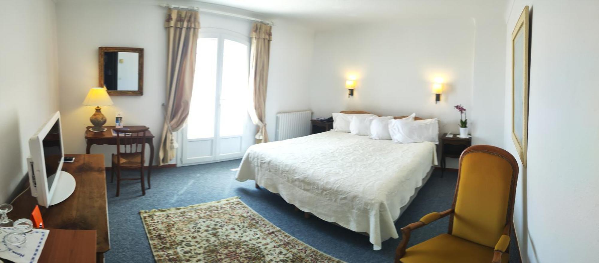 Hotel Saint Andre Ramatuelle Bagian luar foto