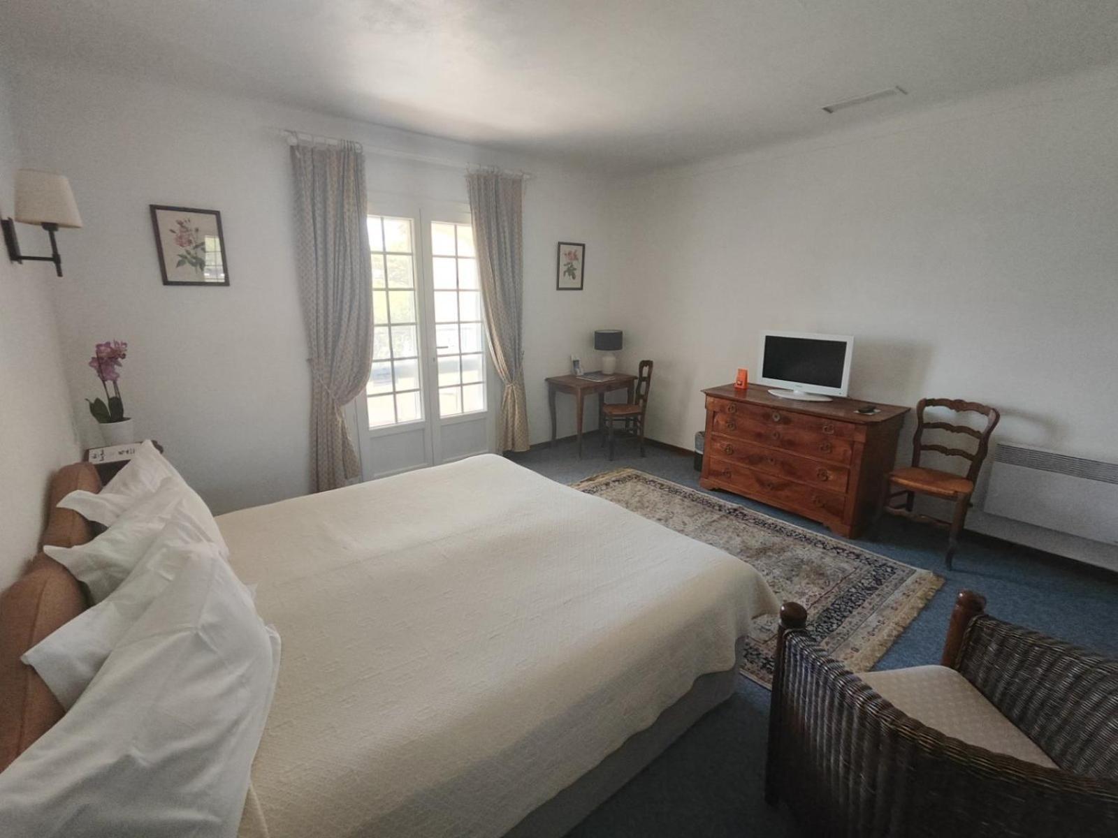 Hotel Saint Andre Ramatuelle Bagian luar foto